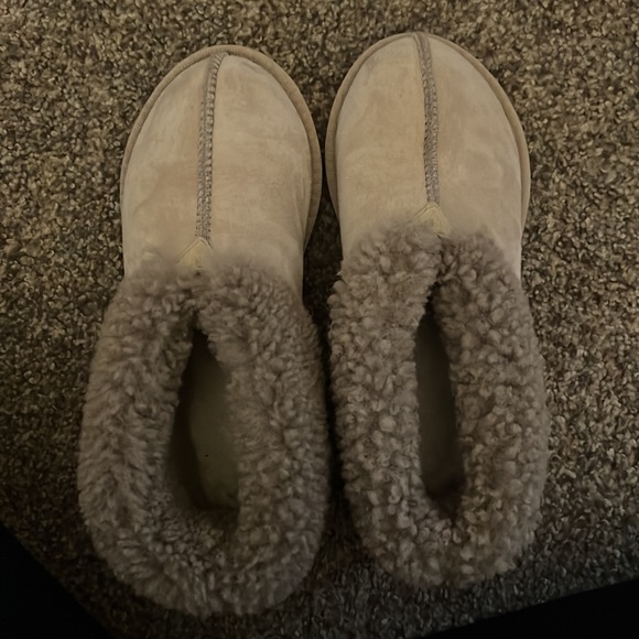 NWOT Celtic & Co. British Shearling Bootee Slippers - Picture 11 of 11